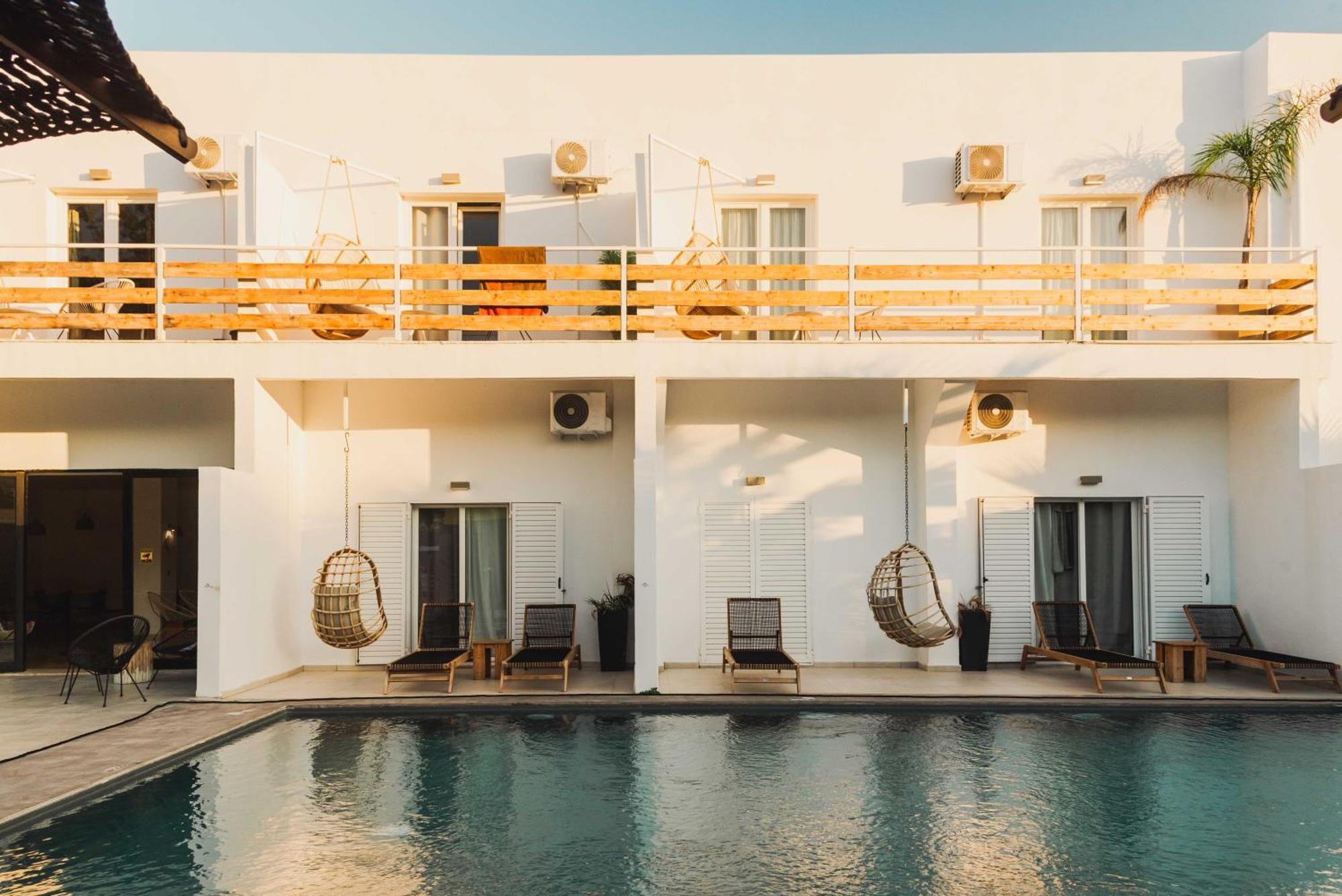 Olive Grove Suites Boutique Hotel โมไรตีกา ภายนอก รูปภาพ