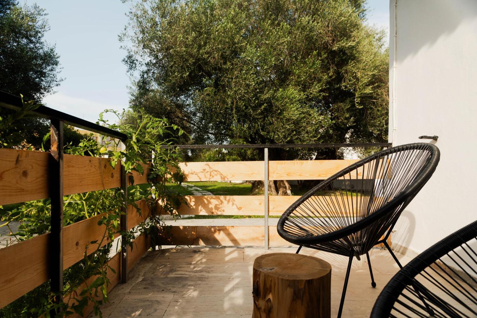 Olive Grove Suites Boutique Hotel โมไรตีกา ภายนอก รูปภาพ