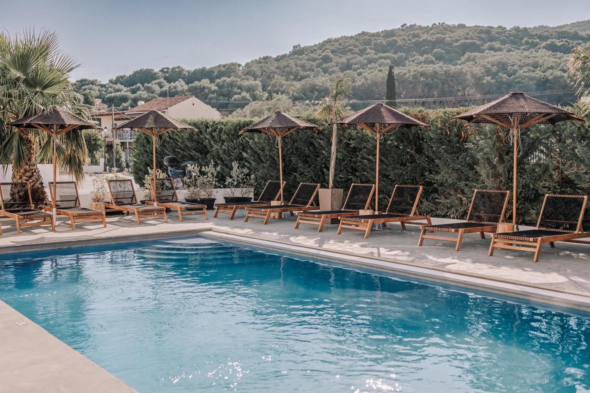 Olive Grove Suites Boutique Hotel โมไรตีกา ภายนอก รูปภาพ