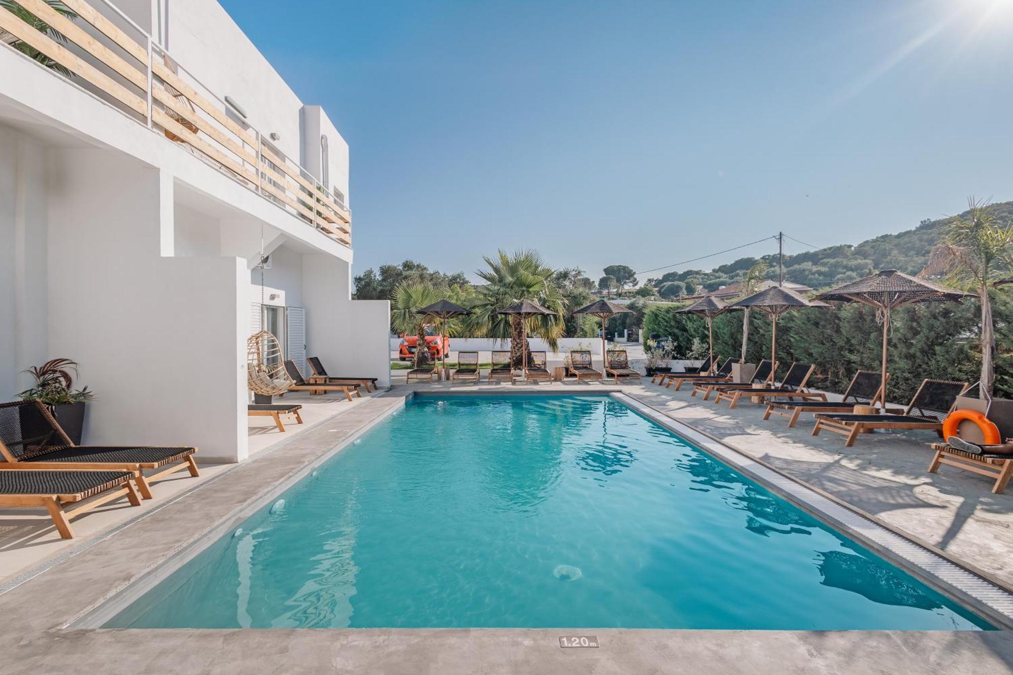 Olive Grove Suites Boutique Hotel โมไรตีกา ภายนอก รูปภาพ