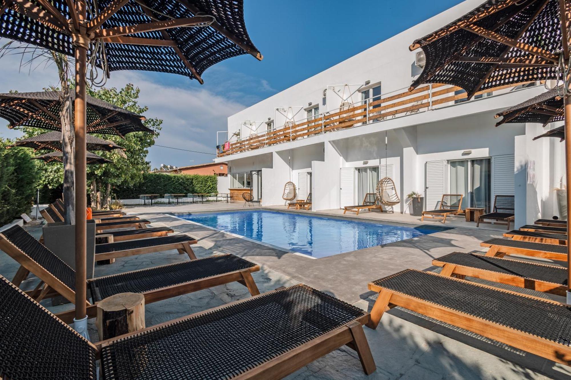 Olive Grove Suites Boutique Hotel โมไรตีกา ภายนอก รูปภาพ