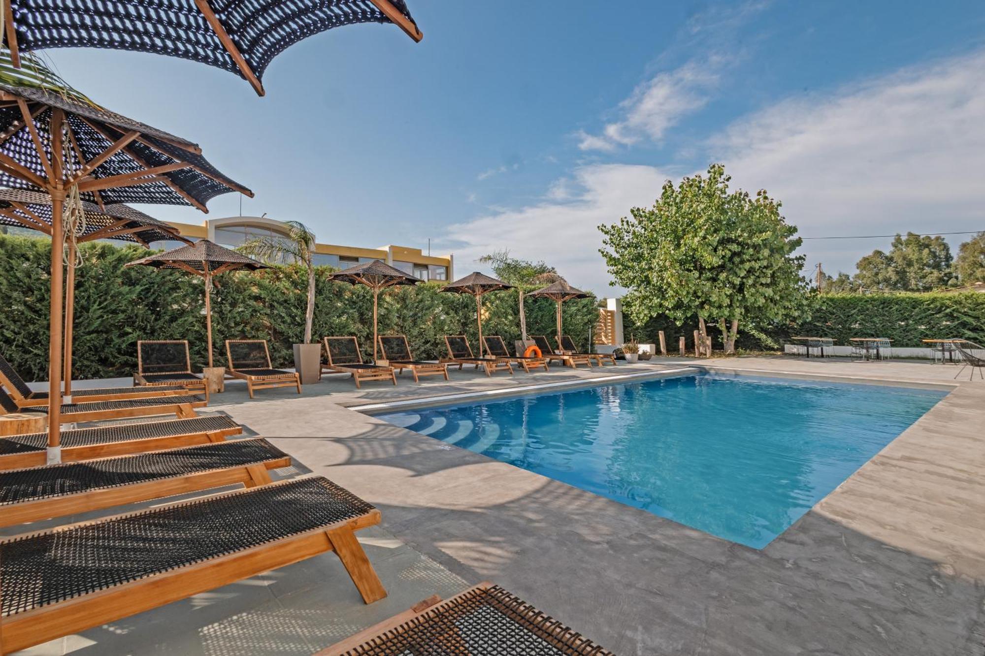Olive Grove Suites Boutique Hotel โมไรตีกา ภายนอก รูปภาพ