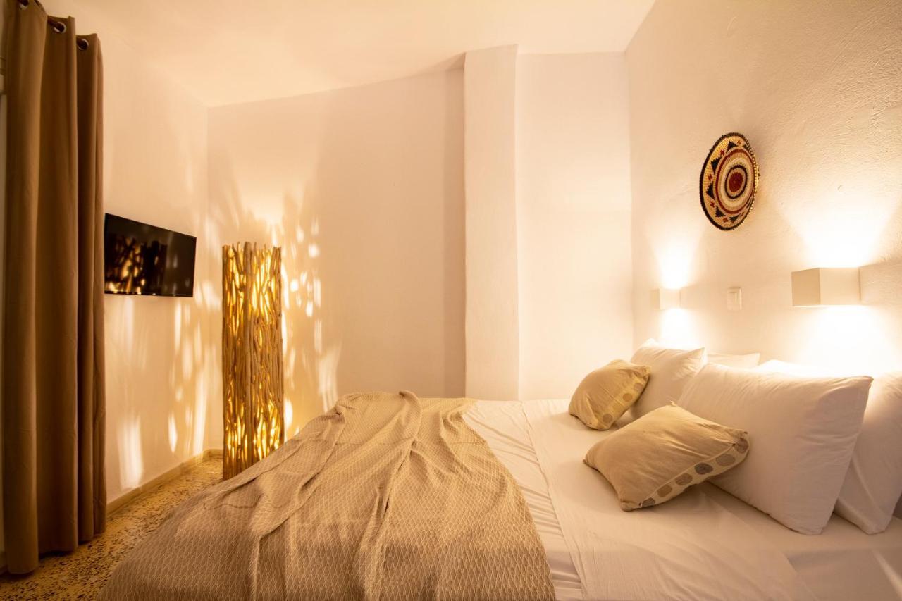 Olive Grove Suites Boutique Hotel โมไรตีกา ภายนอก รูปภาพ